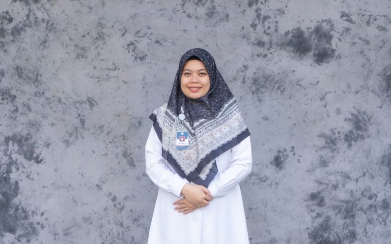 Siti Suhada, SS